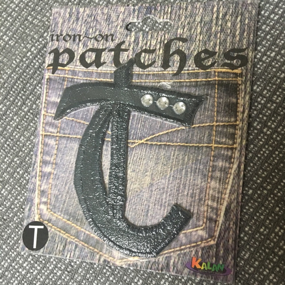 Iron on Patches “T” New